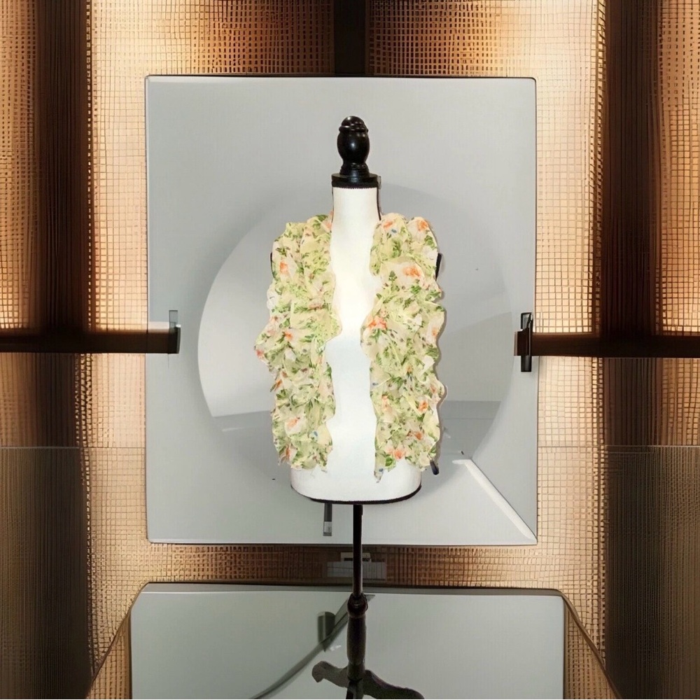 RIKKA Women’s Ivory/Beige and Green Floral Print Ruffle/Crinkled Infinity Scarf